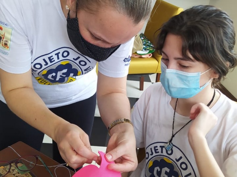 Ação voluntária Cheiros de Natal no Museu WEG!